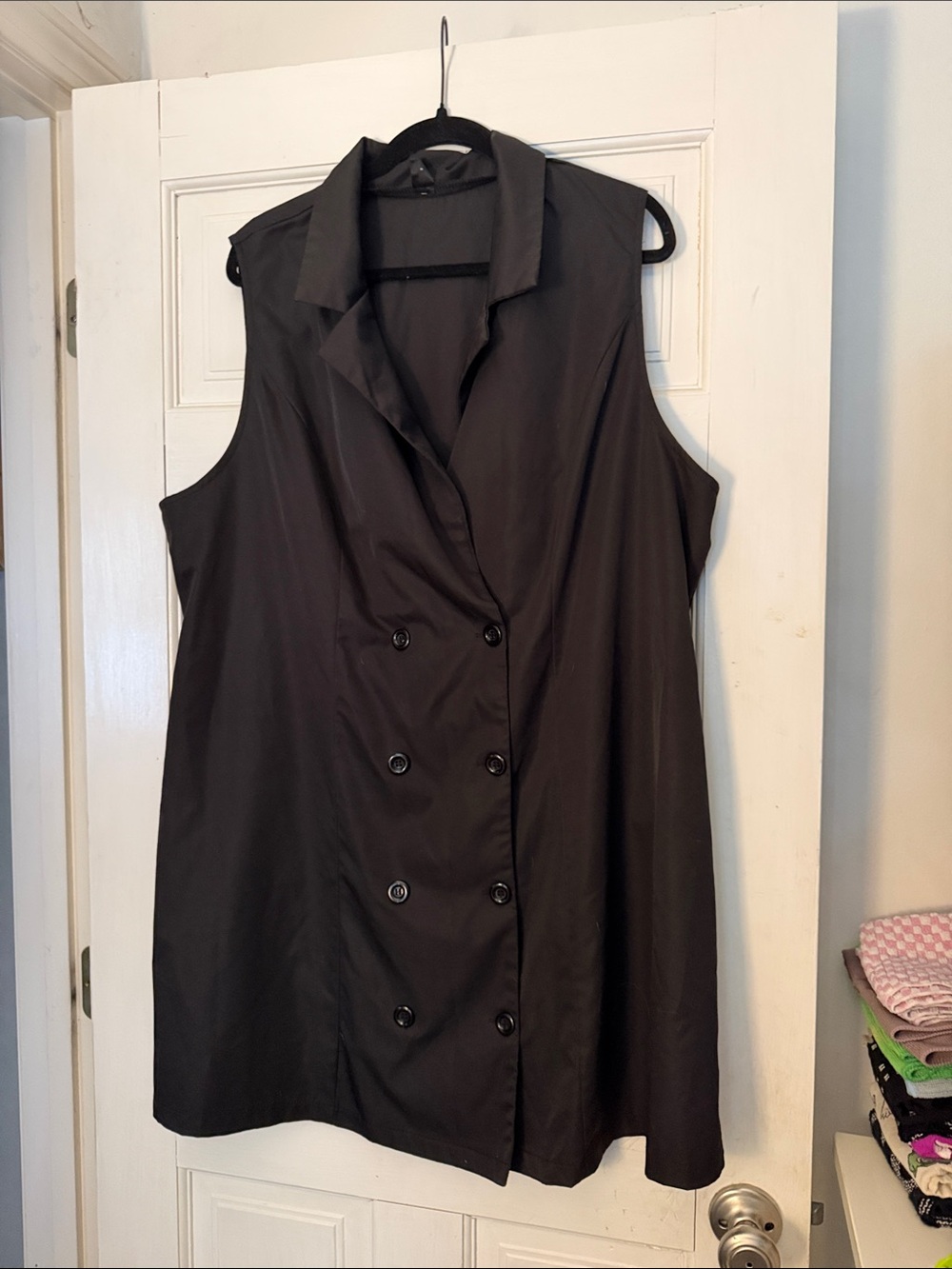SHEIN Black Double-Breasted Sleeveless Shirt Dress